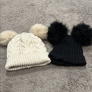 GAP Kids Pom-Pom Beanie Set - Cream and Black
